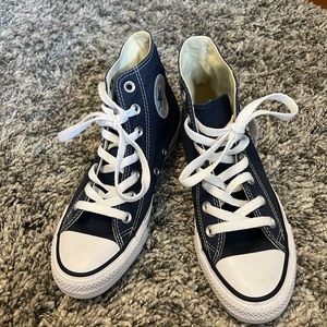 Converse navy blue
